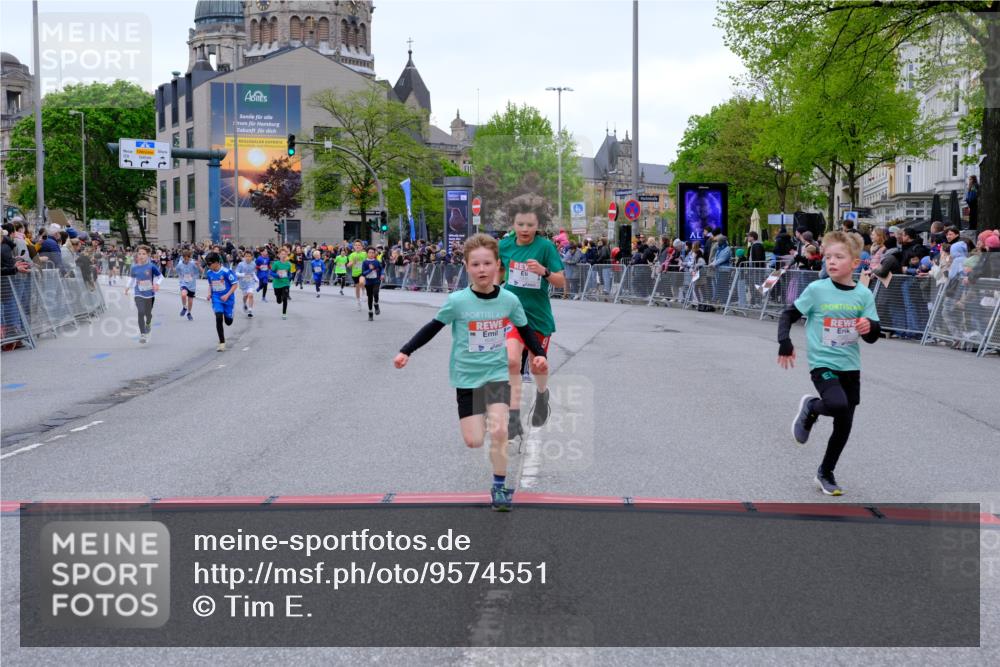 25.04.2026 - Das Zehntel Tim E. http://msf.ph/oto/9574551 25.04.2026 10:50:53 Ziel 5414, 5435, 5728, 6040, 6052, 6117, 6208, 6425, 6531, 6966, 6967, 7145, 7325, 7935, 7953 meine-sportfotos.de