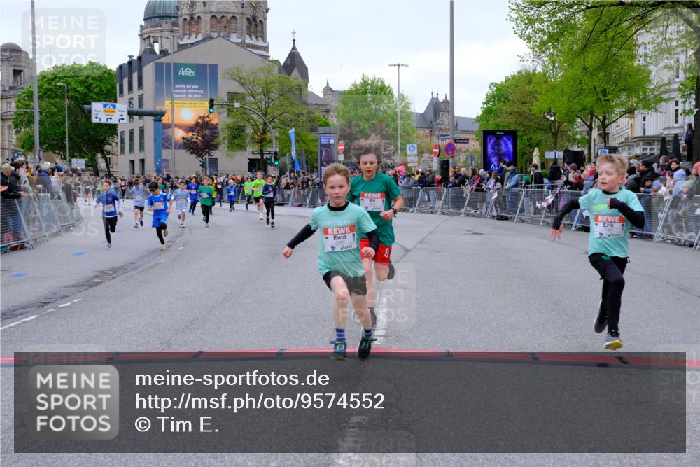25.04.2026 - Das Zehntel Tim E. http://msf.ph/oto/9574552 25.04.2026 10:50:53 Ziel 5414, 5435, 5728, 6040, 6052, 6117, 6208, 6425, 6531, 6966, 6967, 7145, 7325, 7935, 7953 meine-sportfotos.de