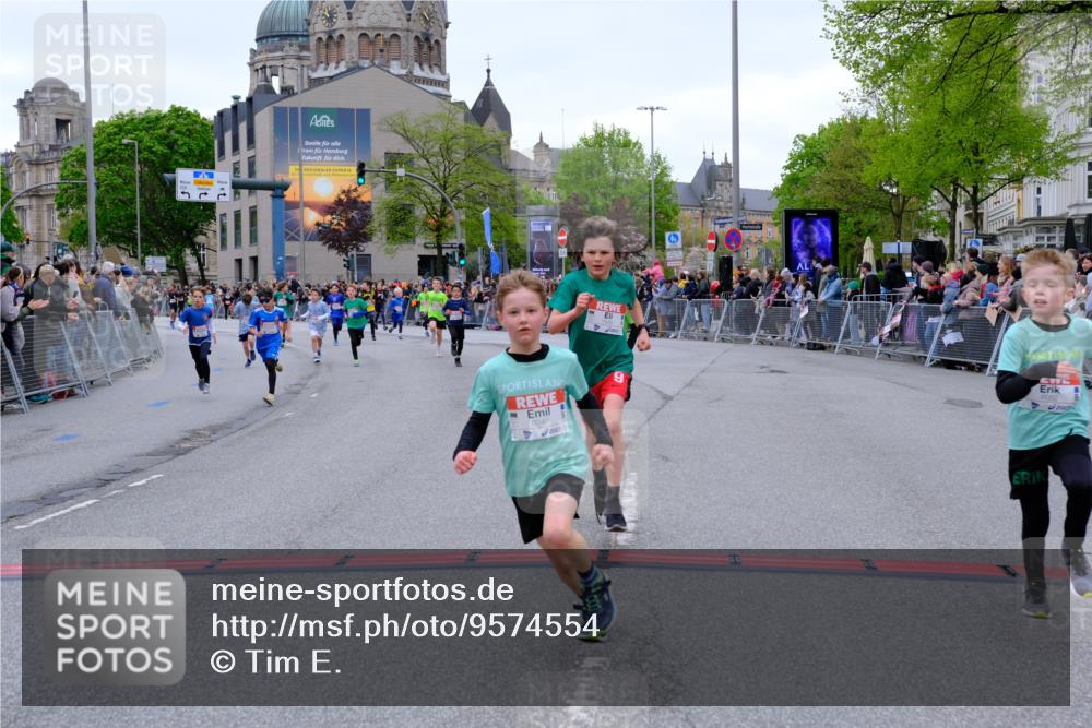 25.04.2026 - Das Zehntel Tim E. http://msf.ph/oto/9574554 25.04.2026 10:50:53 Ziel 5414, 5435, 5728, 6040, 6052, 6117, 6208, 6425, 6531, 6966, 6967, 7145, 7325, 7935, 7953 meine-sportfotos.de