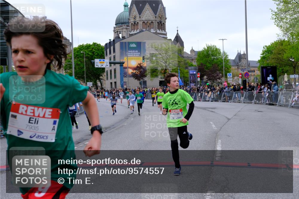25.04.2026 - Das Zehntel Tim E. http://msf.ph/oto/9574557 25.04.2026 10:50:55 Ziel 5414, 5435, 6040, 6052, 6117, 6208, 6420, 6425, 6531, 6966, 6967, 7145, 7325, 7914, 7935, 7953, 8060, 8061 meine-sportfotos.de