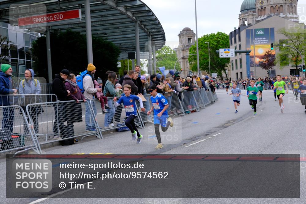 25.04.2026 - Das Zehntel Tim E. http://msf.ph/oto/9574562 25.04.2026 10:50:56 Ziel 5414, 5435, 6040, 6052, 6117, 6208, 6420, 6425, 6531, 6966, 6967, 7145, 7325, 7914, 7935, 7953, 8060, 8061 meine-sportfotos.de
