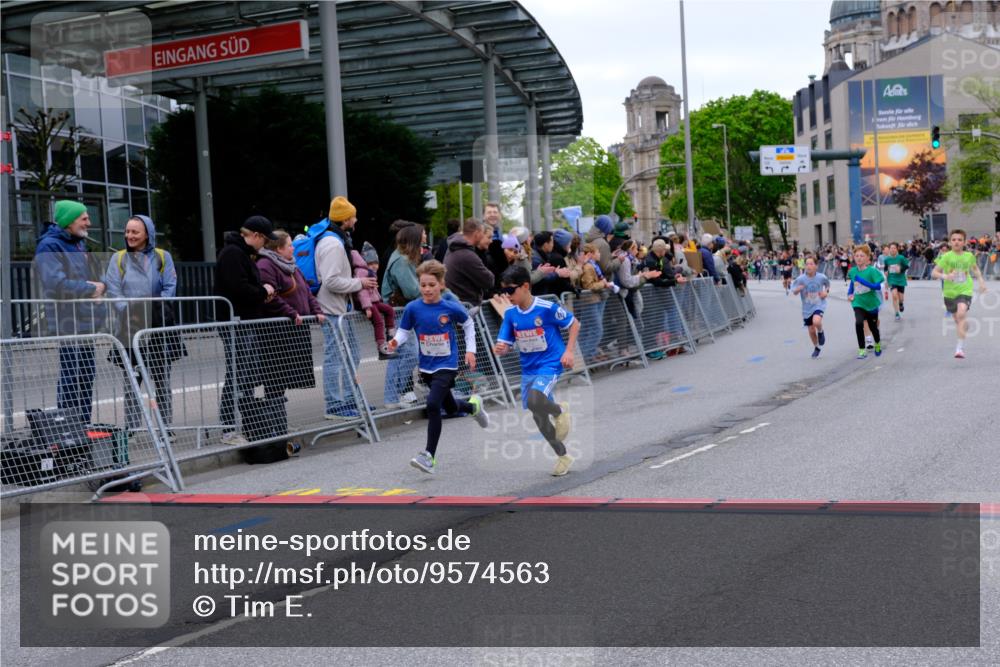 25.04.2026 - Das Zehntel Tim E. http://msf.ph/oto/9574563 25.04.2026 10:50:56 Ziel 5414, 5435, 6040, 6052, 6117, 6208, 6420, 6425, 6531, 6966, 6967, 7145, 7325, 7914, 7935, 7953, 8060, 8061 meine-sportfotos.de