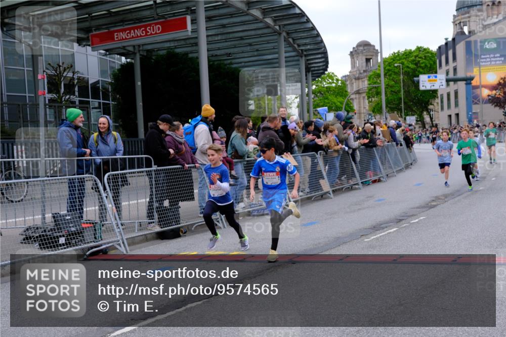 25.04.2026 - Das Zehntel Tim E. http://msf.ph/oto/9574565 25.04.2026 10:50:56 Ziel 5414, 5435, 6040, 6052, 6117, 6208, 6420, 6425, 6531, 6966, 6967, 7145, 7325, 7914, 7935, 7953, 8060, 8061 meine-sportfotos.de