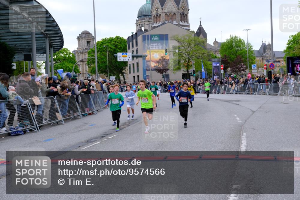 25.04.2026 - Das Zehntel Tim E. http://msf.ph/oto/9574566 25.04.2026 10:50:57 Ziel 5414, 5435, 6040, 6052, 6117, 6208, 6342, 6420, 6425, 6531, 6966, 6967, 7145, 7154, 7325, 7914, 7935, 7953, 8060, 8061 meine-sportfotos.de