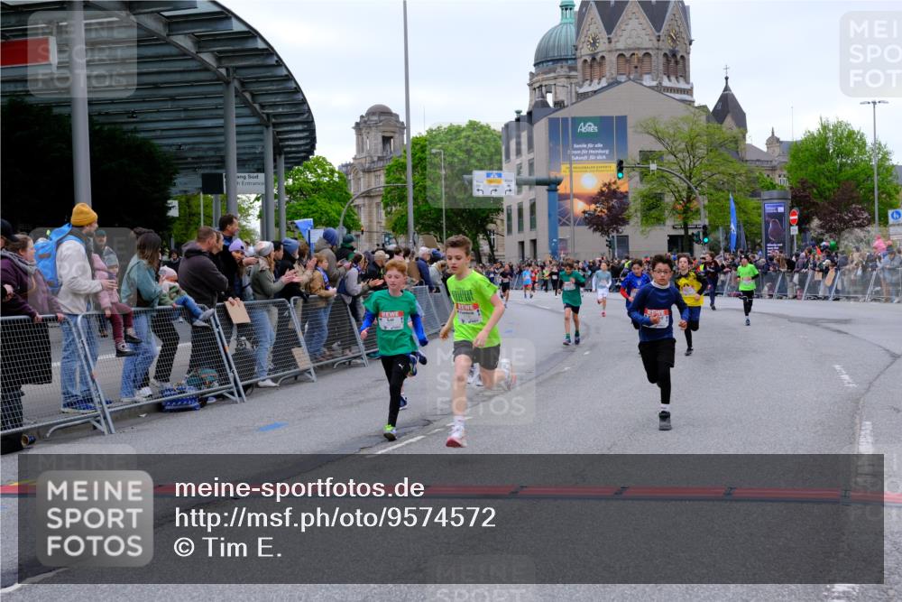 25.04.2026 - Das Zehntel Tim E. http://msf.ph/oto/9574572 25.04.2026 10:50:58 Ziel 5414, 5435, 6040, 6052, 6117, 6208, 6342, 6420, 6425, 6531, 7145, 7154, 7325, 7914, 7935, 7953, 8060, 8061 meine-sportfotos.de