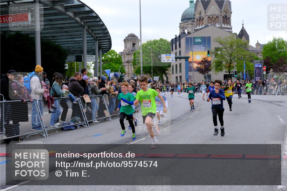 25.04.2026 - Das Zehntel Tim E. http://msf.ph/oto/9574574 25.04.2026 10:50:58 Ziel 5414, 5435, 6040, 6052, 6117, 6208, 6342, 6420, 6425, 6531, 7145, 7154, 7325, 7914, 7935, 7953, 8060, 8061 meine-sportfotos.de