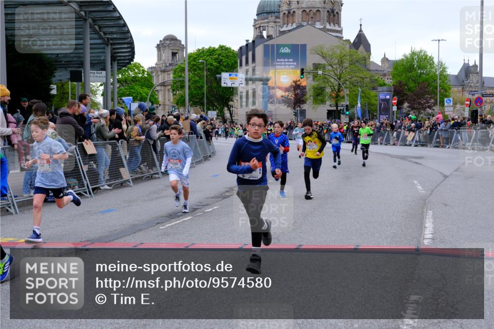 25.04.2026 - Das Zehntel Tim E. http://msf.ph/oto/9574580 25.04.2026 10:50:59 Ziel 5414, 5435, 6040, 6052, 6117, 6208, 6342, 6420, 6425, 6531, 7145, 7154, 7325, 7585, 7914, 7935, 7953, 8060, 8061 meine-sportfotos.de