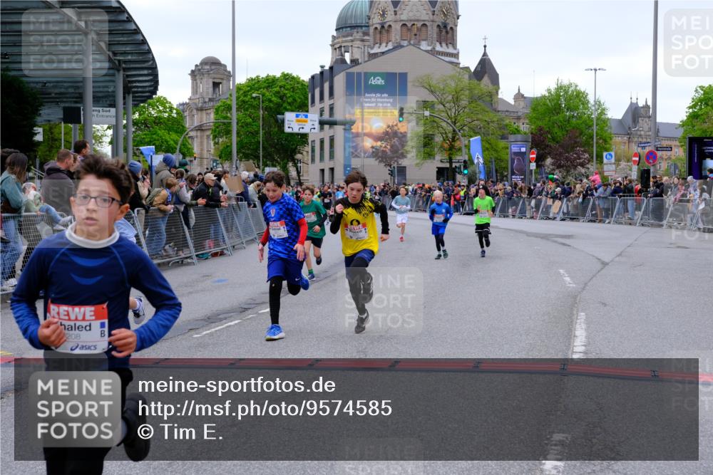 25.04.2026 - Das Zehntel Tim E. http://msf.ph/oto/9574585 25.04.2026 10:51:00 Ziel 5414, 5435, 6208, 6342, 6420, 6425, 6531, 6764, 7145, 7154, 7325, 7585, 7914, 8060, 8061 meine-sportfotos.de