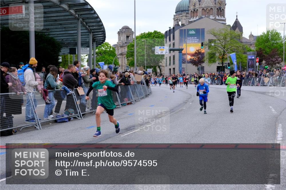 25.04.2026 - Das Zehntel Tim E. http://msf.ph/oto/9574595 25.04.2026 10:51:01 Ziel 5414, 5435, 6208, 6342, 6420, 6425, 6531, 6764, 7145, 7154, 7325, 7585, 7914, 8060, 8061 meine-sportfotos.de