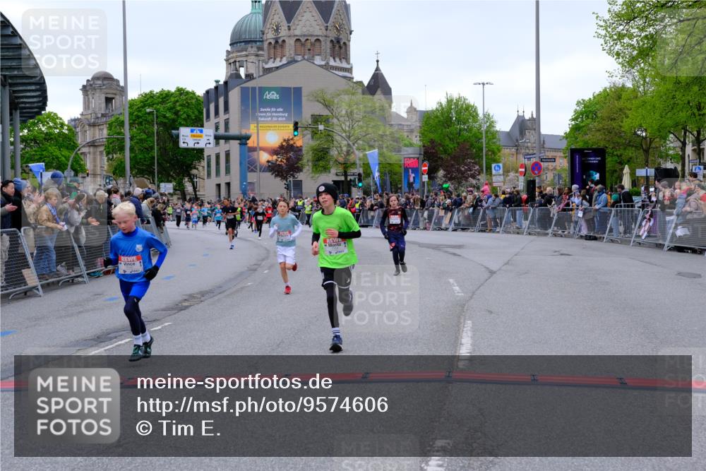 25.04.2026 - Das Zehntel Tim E. http://msf.ph/oto/9574606 25.04.2026 10:51:03 Ziel 6208, 6342, 6420, 6425, 6531, 6764, 7145, 7154, 7585, 7914, 8060, 8061 meine-sportfotos.de