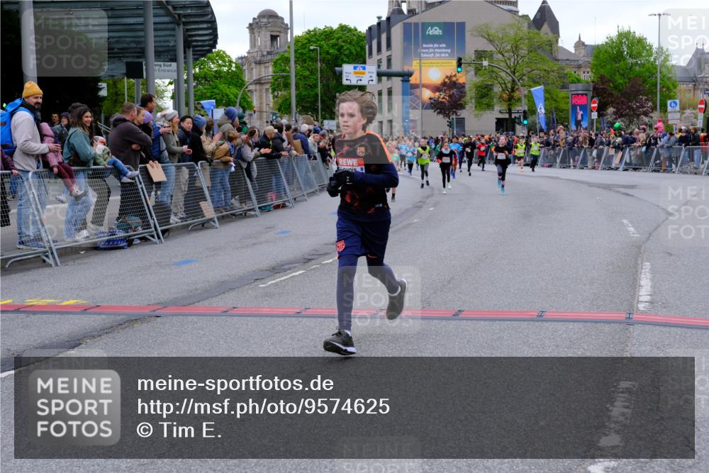 25.04.2026 - Das Zehntel Tim E. http://msf.ph/oto/9574625 25.04.2026 10:51:06 Ziel 5500, 5517, 5586, 6020, 6055, 6342, 6420, 6764, 7154, 7585, 7914, 8060, 8061 meine-sportfotos.de
