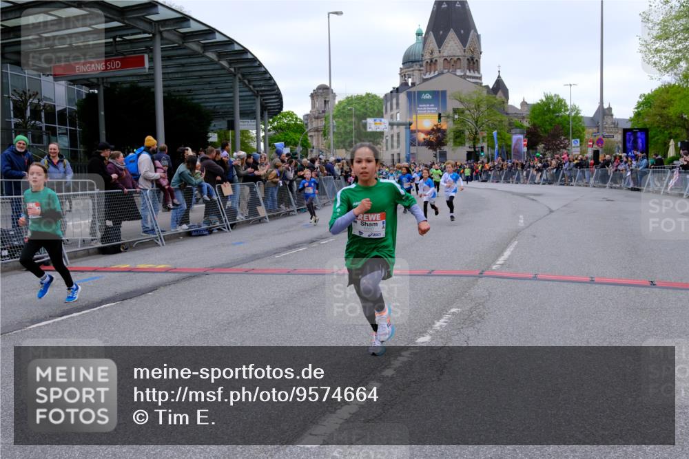 25.04.2026 - Das Zehntel Tim E. http://msf.ph/oto/9574664 25.04.2026 10:51:20 Ziel 5120, 5415, 5518, 5550, 5688, 5753, 5761, 6068, 6077, 6083, 6097, 6124, 6156, 6350, 6687, 6712, 6721, 6908, 6917, 6936, 6942, 6951, 7158, 7182, 7321, 7545, 7723, 7729, 7857, 7880, 7900, 7910, 7911, 7913, 7952, 7973, 8023, 8039 meine-sportfotos.de