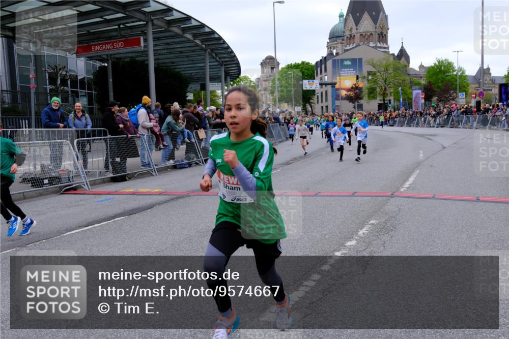 25.04.2026 - Das Zehntel Tim E. http://msf.ph/oto/9574667 25.04.2026 10:51:21 Ziel 5120, 5415, 5518, 5550, 5688, 5753, 5761, 6068, 6077, 6083, 6097, 6124, 6350, 6659, 6687, 6691, 6712, 6721, 6908, 6917, 6936, 6942, 6951, 7158, 7182, 7321, 7545, 7719, 7723, 7729, 7857, 7880, 7900, 7910, 7911, 7913, 7952, 7973, 8023, 8039 meine-sportfotos.de