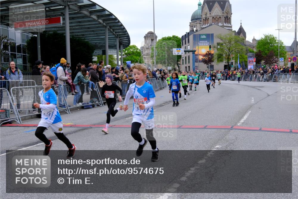 25.04.2026 - Das Zehntel Tim E. http://msf.ph/oto/9574675 25.04.2026 10:51:23 Ziel 5120, 5415, 5550, 5688, 6077, 6088, 6124, 6350, 6659, 6687, 6691, 6908, 6917, 6936, 6942, 6951, 7073, 7158, 7169, 7182, 7186, 7321, 7719, 7723, 7729, 7857, 7880, 7900, 7910, 7911, 7913, 7946, 7952, 7973, 7981, 8023, 8039 meine-sportfotos.de
