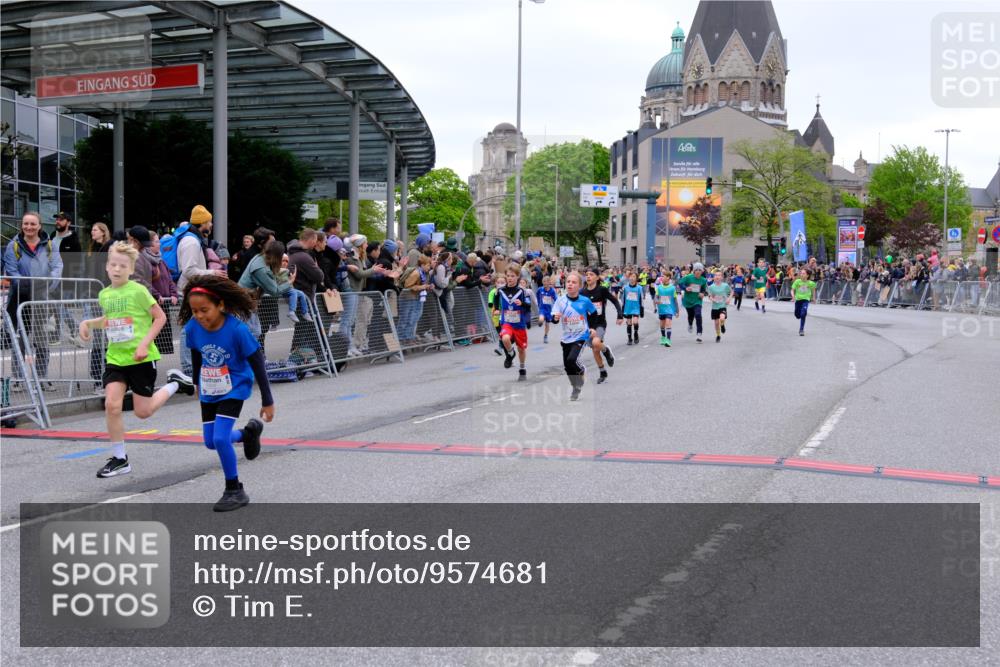 25.04.2026 - Das Zehntel Tim E. http://msf.ph/oto/9574681 25.04.2026 10:51:26 Ziel 5251, 5550, 5688, 5794, 5838, 6088, 6350, 6659, 6691, 6908, 7073, 7158, 7169, 7178, 7186, 7321, 7332, 7590, 7719, 7723, 7729, 7900, 7911, 7946, 7957, 7981, 8023, 8039 meine-sportfotos.de
