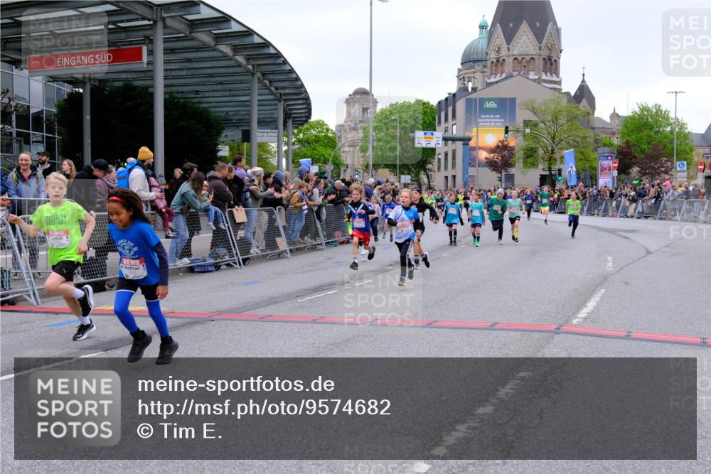 25.04.2026 - Das Zehntel Tim E. http://msf.ph/oto/9574682 25.04.2026 10:51:26 Ziel 5251, 5550, 5688, 5794, 5838, 6088, 6350, 6659, 6691, 6908, 7073, 7158, 7169, 7178, 7186, 7321, 7332, 7590, 7719, 7723, 7729, 7900, 7911, 7946, 7957, 7981, 8023, 8039 meine-sportfotos.de