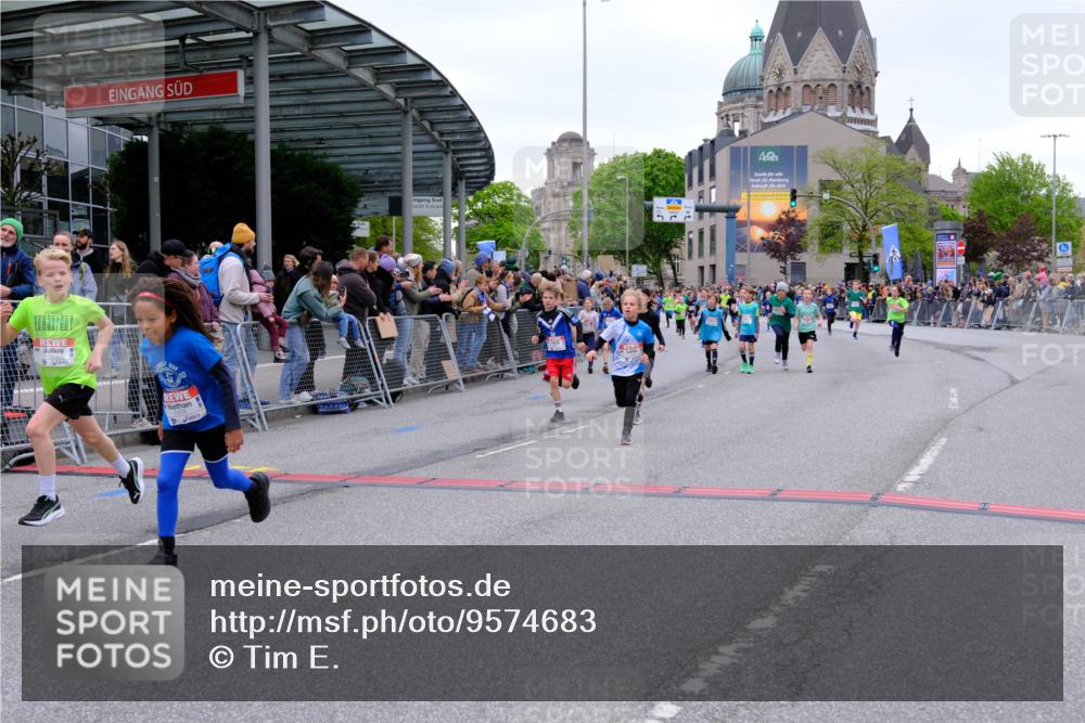 25.04.2026 - Das Zehntel Tim E. http://msf.ph/oto/9574683 25.04.2026 10:51:26 Ziel 5251, 5550, 5688, 5794, 5838, 6088, 6350, 6659, 6691, 6908, 7073, 7158, 7169, 7178, 7186, 7321, 7332, 7590, 7719, 7723, 7729, 7900, 7911, 7946, 7957, 7981, 8023, 8039 meine-sportfotos.de