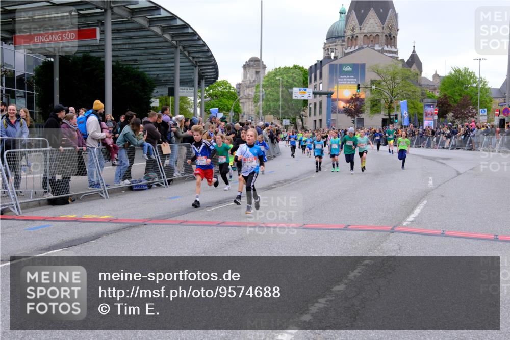 25.04.2026 - Das Zehntel Tim E. http://msf.ph/oto/9574688 25.04.2026 10:51:26 Ziel 5251, 5550, 5688, 5794, 5838, 6088, 6350, 6659, 6691, 6908, 7073, 7158, 7169, 7178, 7186, 7321, 7332, 7590, 7719, 7723, 7729, 7900, 7911, 7946, 7957, 7981, 8023, 8039 meine-sportfotos.de