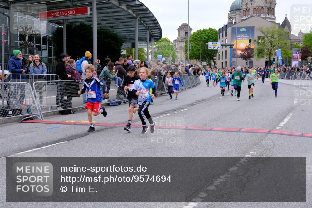 25.04.2026 - Das Zehntel Tim E. http://msf.ph/oto/9574694 25.04.2026 10:51:27 Ziel 5251, 5379, 5688, 5794, 5838, 6088, 6350, 6659, 6691, 6856, 6908, 6988, 7073, 7158, 7169, 7178, 7186, 7321, 7332, 7590, 7719, 7723, 7729, 7900, 7946, 7957, 7981, 8023, 8039 meine-sportfotos.de