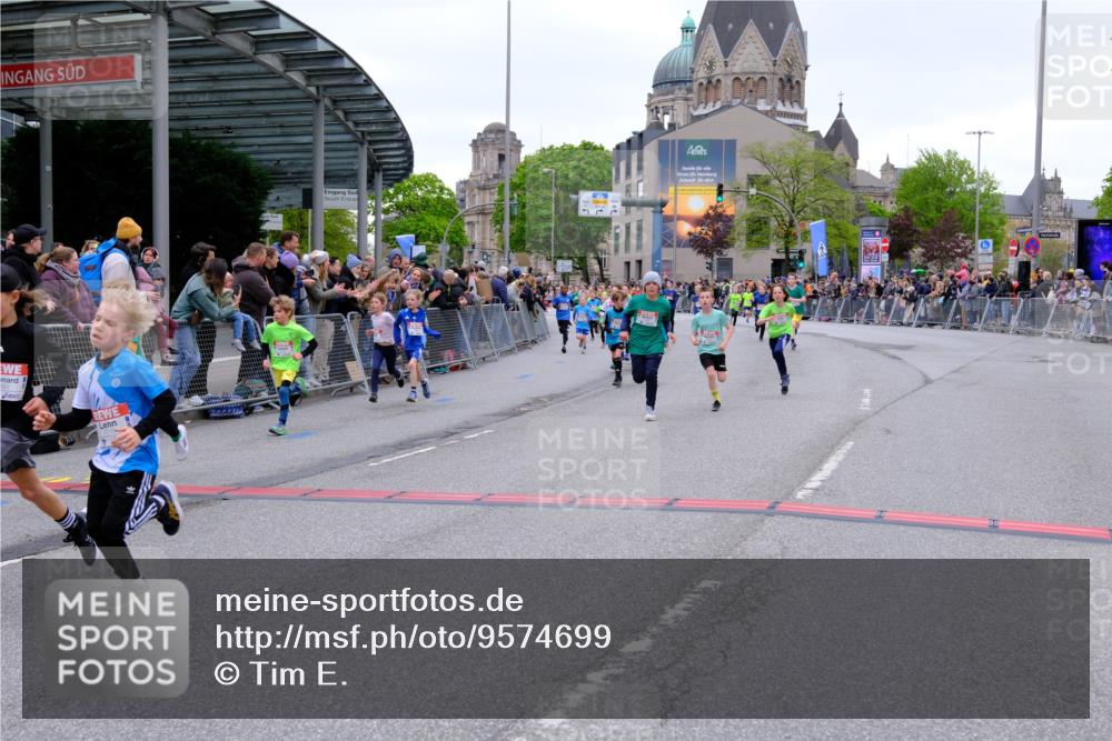 25.04.2026 - Das Zehntel Tim E. http://msf.ph/oto/9574699 25.04.2026 10:51:28 Ziel 5251, 5362, 5379, 5396, 5433, 5688, 5794, 5838, 6088, 6350, 6659, 6691, 6856, 6908, 6988, 7073, 7136, 7158, 7169, 7178, 7186, 7321, 7332, 7590, 7719, 7723, 7729, 7900, 7946, 7957, 7981, 8023, 8039 meine-sportfotos.de