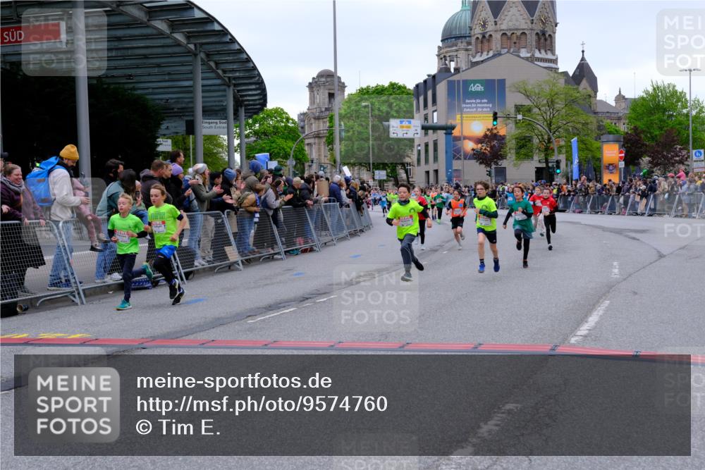 25.04.2026 - Das Zehntel Tim E. http://msf.ph/oto/9574760 25.04.2026 10:51:36 Ziel 5251, 5362, 5379, 5396, 5433, 5492, 5551, 5575, 5794, 5838, 6136, 6139, 6142, 6532, 6550, 6822, 6856, 6988, 7100, 7126, 7136, 7150, 7178, 7246, 7254, 7332, 7388, 7590, 7909, 7957 meine-sportfotos.de