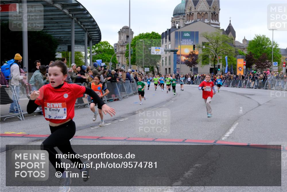 25.04.2026 - Das Zehntel Tim E. http://msf.ph/oto/9574781 25.04.2026 10:51:39 Ziel 5362, 5379, 5396, 5433, 5492, 5526, 5551, 5575, 5733, 5782, 6136, 6139, 6142, 6532, 6550, 6822, 6856, 6988, 7100, 7126, 7136, 7150, 7246, 7254, 7388, 7909 meine-sportfotos.de