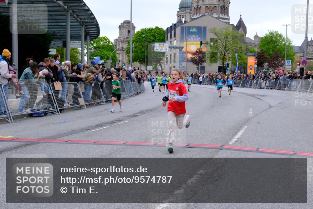 25.04.2026 - Das Zehntel Tim E. http://msf.ph/oto/9574787 25.04.2026 10:51:40 Ziel 5362, 5396, 5433, 5492, 5526, 5551, 5575, 5733, 5782, 5823, 6136, 6139, 6142, 6532, 6550, 6822, 7100, 7126, 7136, 7150, 7246, 7254, 7300, 7388, 7909 meine-sportfotos.de