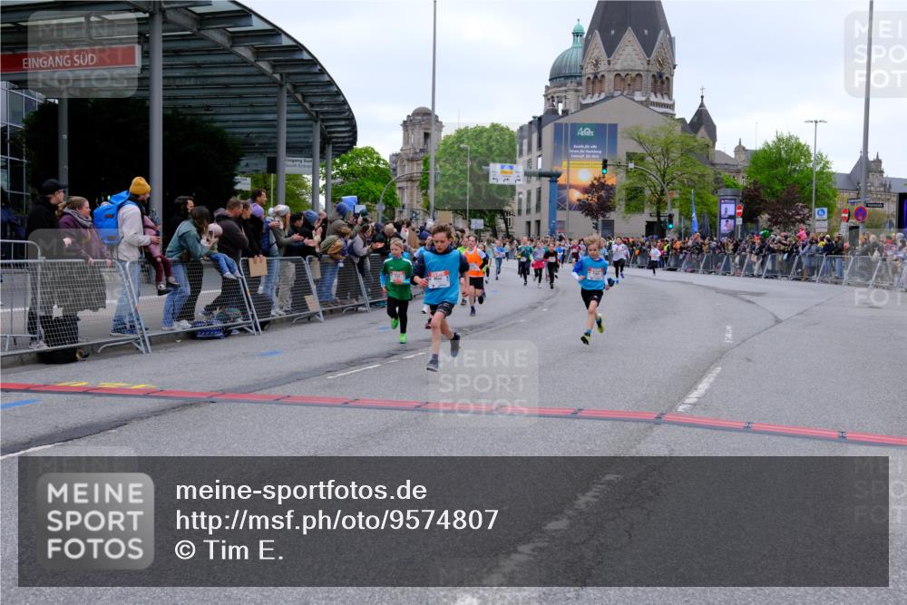 25.04.2026 - Das Zehntel Tim E. http://msf.ph/oto/9574807 25.04.2026 10:51:44 Ziel 5484, 5526, 5551, 5733, 5782, 5820, 5823, 6064, 6078, 6136, 6139, 6142, 6250, 6424, 7103, 7150, 7246, 7300, 7388, 7909, 8044 meine-sportfotos.de