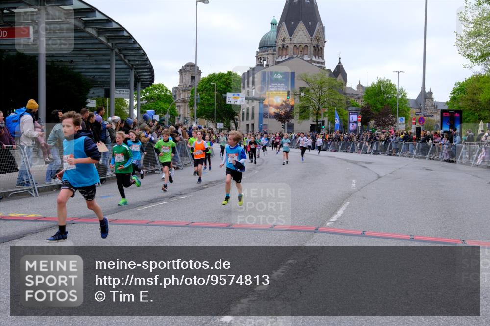 25.04.2026 - Das Zehntel Tim E. http://msf.ph/oto/9574813 25.04.2026 10:51:45 Ziel 5089, 5484, 5526, 5551, 5733, 5782, 5820, 5823, 6064, 6078, 6136, 6139, 6142, 6250, 6424, 7103, 7150, 7300, 7388, 8044 meine-sportfotos.de