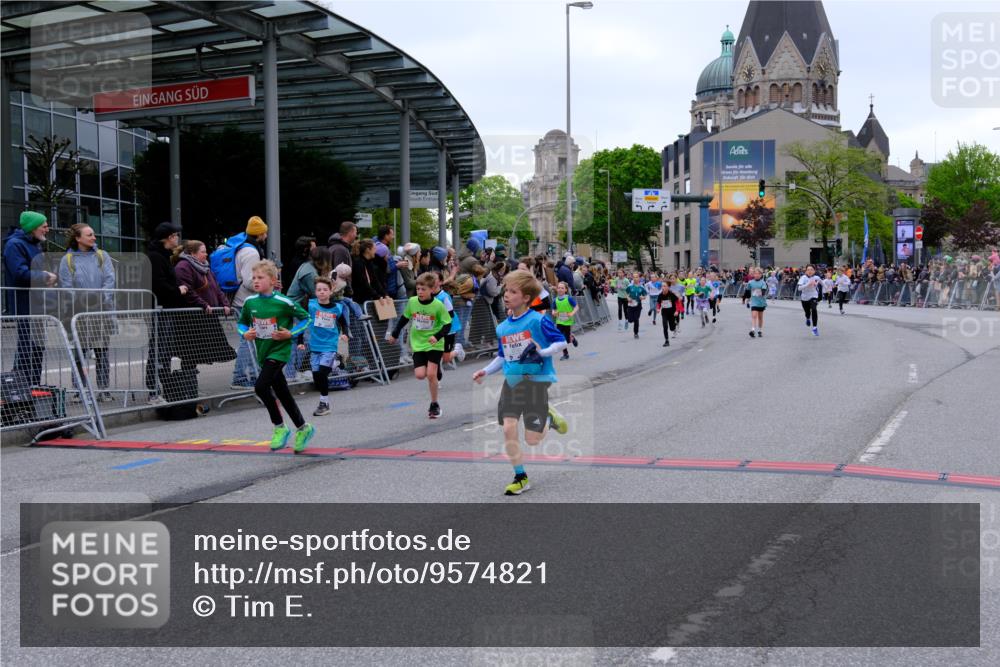 25.04.2026 - Das Zehntel Tim E. http://msf.ph/oto/9574821 25.04.2026 10:51:46 Ziel 5089, 5484, 5526, 5551, 5733, 5782, 5820, 5823, 6064, 6078, 6142, 6250, 6424, 7103, 7208, 7300, 7388, 7897, 7963, 8044 meine-sportfotos.de