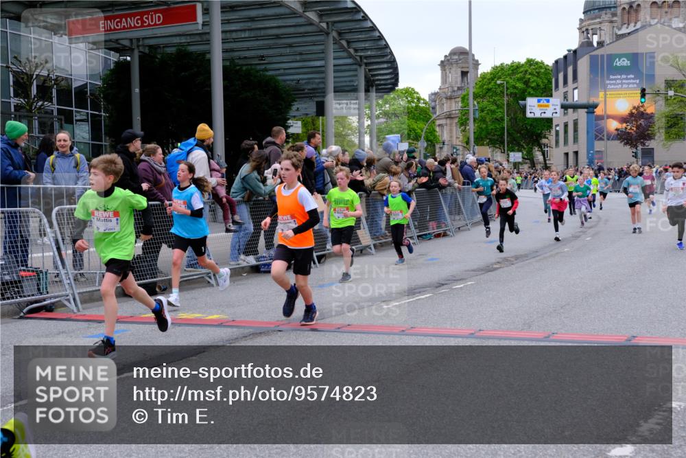 25.04.2026 - Das Zehntel Tim E. http://msf.ph/oto/9574823 25.04.2026 10:51:47 Ziel 5089, 5484, 5526, 5551, 5733, 5782, 5820, 5823, 6064, 6078, 6250, 6424, 7103, 7208, 7300, 7603, 7700, 7721, 7897, 7963, 8044 meine-sportfotos.de