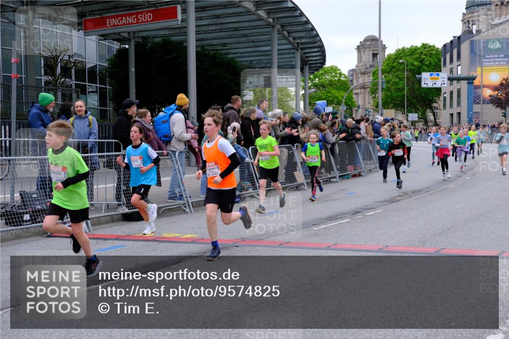 25.04.2026 - Das Zehntel Tim E. http://msf.ph/oto/9574825 25.04.2026 10:51:47 Ziel 5089, 5484, 5526, 5551, 5733, 5782, 5820, 5823, 6064, 6078, 6250, 6424, 7103, 7208, 7300, 7603, 7700, 7721, 7897, 7963, 8044 meine-sportfotos.de