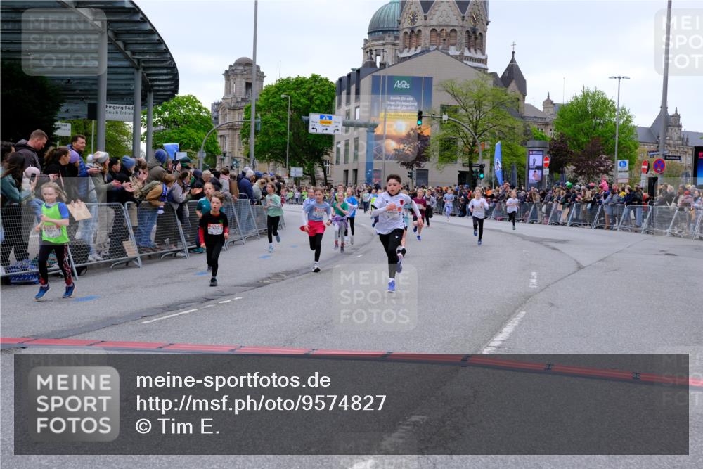 25.04.2026 - Das Zehntel Tim E. http://msf.ph/oto/9574827 25.04.2026 10:51:48 Ziel 5067, 5089, 5484, 5526, 5551, 5733, 5782, 5820, 5823, 6064, 6078, 6100, 6250, 6424, 7103, 7208, 7252, 7300, 7603, 7700, 7721, 7897, 7963, 8044, 8050 meine-sportfotos.de