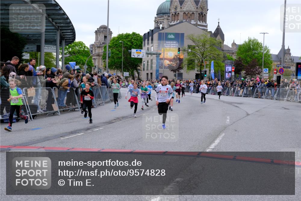 25.04.2026 - Das Zehntel Tim E. http://msf.ph/oto/9574828 25.04.2026 10:51:48 Ziel 5067, 5089, 5484, 5526, 5551, 5733, 5782, 5820, 5823, 6064, 6078, 6100, 6250, 6424, 7103, 7208, 7252, 7300, 7603, 7700, 7721, 7897, 7963, 8044, 8050 meine-sportfotos.de