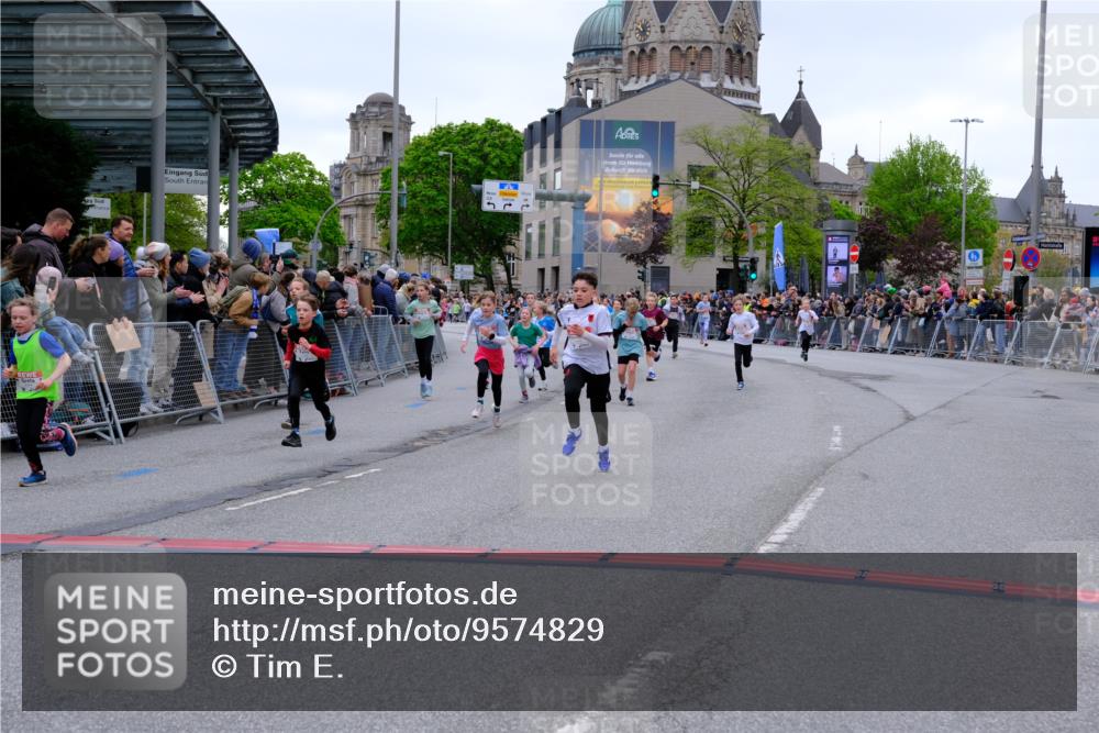 25.04.2026 - Das Zehntel Tim E. http://msf.ph/oto/9574829 25.04.2026 10:51:48 Ziel 5067, 5089, 5484, 5526, 5551, 5733, 5782, 5820, 5823, 6064, 6078, 6100, 6250, 6424, 7103, 7208, 7252, 7300, 7603, 7700, 7721, 7897, 7963, 8044, 8050 meine-sportfotos.de