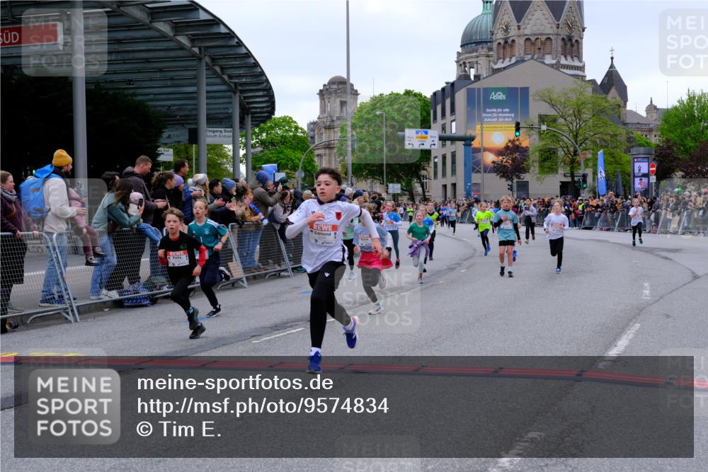 25.04.2026 - Das Zehntel Tim E. http://msf.ph/oto/9574834 25.04.2026 10:51:49 Ziel 5067, 5089, 5484, 5526, 5733, 5782, 5820, 5823, 6064, 6078, 6100, 6250, 6424, 7103, 7208, 7252, 7300, 7591, 7603, 7700, 7721, 7897, 7963, 8044, 8050 meine-sportfotos.de