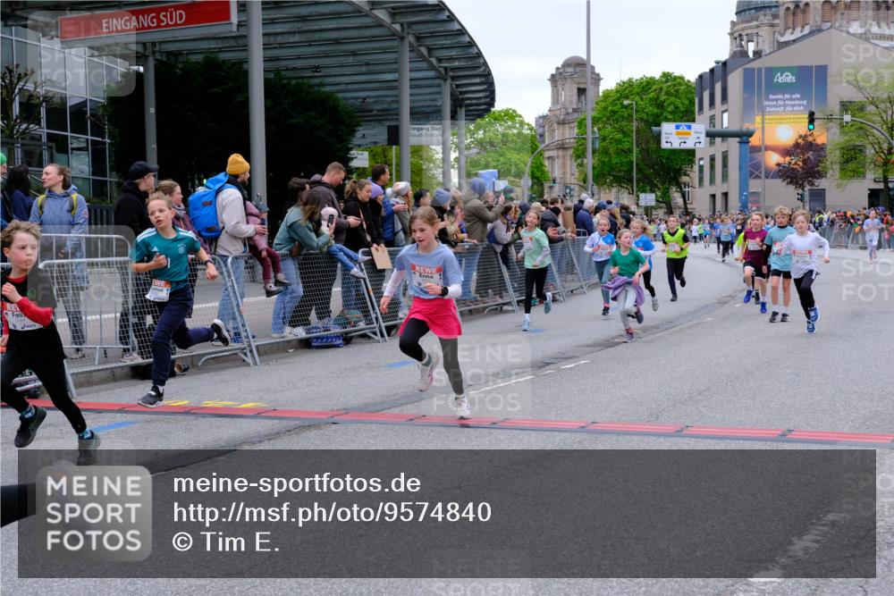 25.04.2026 - Das Zehntel Tim E. http://msf.ph/oto/9574840 25.04.2026 10:51:50 Ziel 5067, 5089, 5484, 5526, 5733, 5782, 5820, 5823, 6064, 6078, 6100, 6250, 6424, 7103, 7208, 7252, 7300, 7591, 7603, 7700, 7721, 7897, 7963, 8044, 8050 meine-sportfotos.de