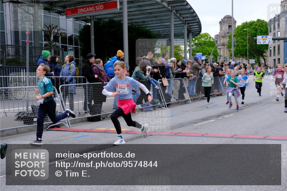 25.04.2026 - Das Zehntel Tim E. http://msf.ph/oto/9574844 25.04.2026 10:51:50 Ziel 5067, 5089, 5484, 5526, 5733, 5782, 5820, 5823, 6064, 6078, 6100, 6250, 6424, 7103, 7208, 7252, 7300, 7591, 7603, 7700, 7721, 7897, 7963, 8044, 8050 meine-sportfotos.de