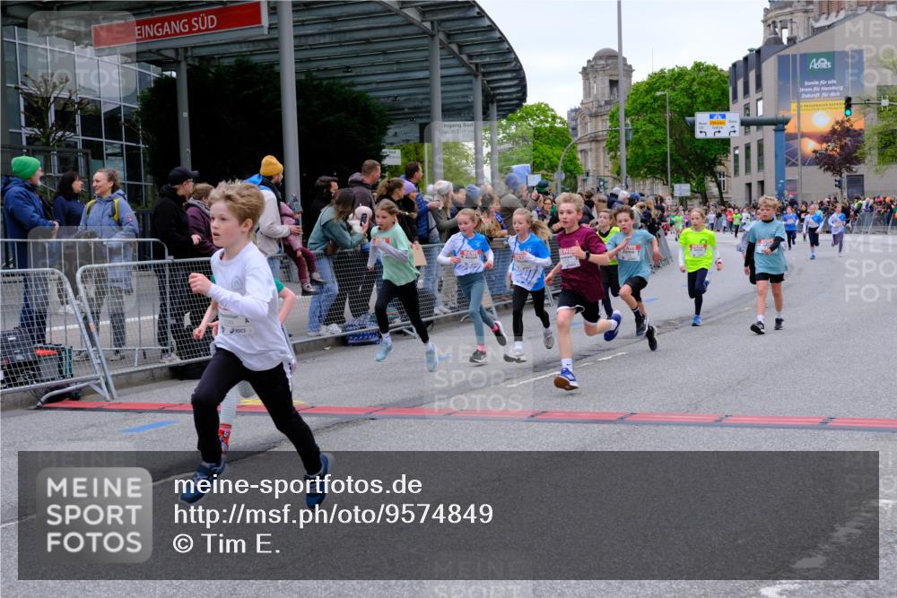 25.04.2026 - Das Zehntel Tim E. http://msf.ph/oto/9574849 25.04.2026 10:51:52 Ziel 5067, 5089, 5484, 5820, 5823, 6064, 6078, 6100, 6250, 6424, 6426, 7103, 7208, 7252, 7300, 7591, 7603, 7700, 7721, 7897, 7963, 8044, 8050 meine-sportfotos.de