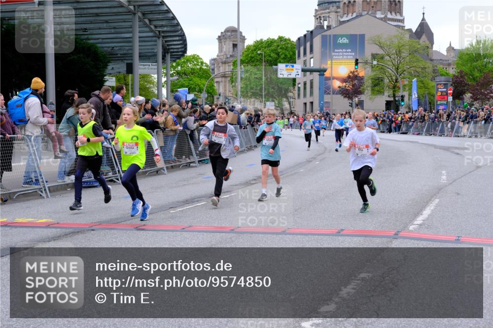 25.04.2026 - Das Zehntel Tim E. http://msf.ph/oto/9574850 25.04.2026 10:51:54 Ziel 5067, 5089, 5484, 6064, 6100, 6250, 6352, 6357, 6424, 6426, 7103, 7208, 7252, 7591, 7603, 7628, 7700, 7721, 7734, 7758, 7897, 7963, 8044, 8050 meine-sportfotos.de