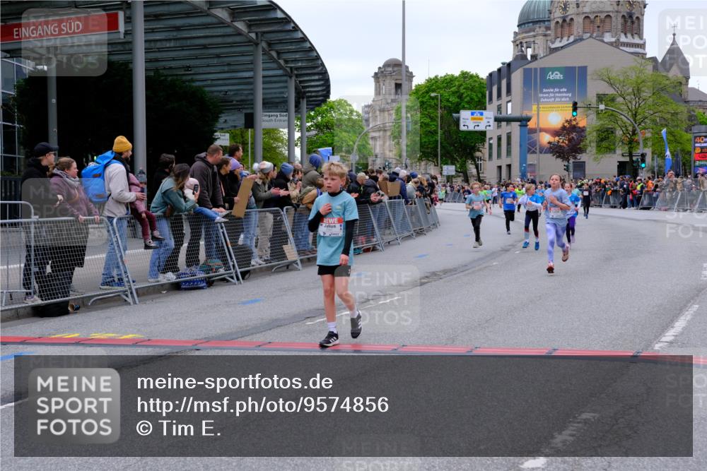 25.04.2026 - Das Zehntel Tim E. http://msf.ph/oto/9574856 25.04.2026 10:51:56 Ziel 5067, 5089, 6100, 6250, 6352, 6357, 6424, 6426, 7208, 7252, 7591, 7603, 7628, 7700, 7721, 7734, 7758, 7897, 7963, 8050 meine-sportfotos.de