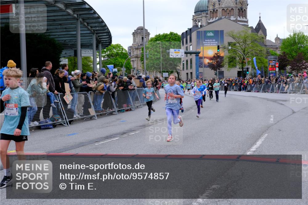 25.04.2026 - Das Zehntel Tim E. http://msf.ph/oto/9574857 25.04.2026 10:51:57 Ziel 5067, 5089, 6087, 6100, 6352, 6357, 6426, 7208, 7252, 7591, 7603, 7628, 7700, 7721, 7734, 7758, 7897, 7963, 8015, 8050 meine-sportfotos.de