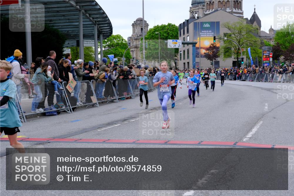 25.04.2026 - Das Zehntel Tim E. http://msf.ph/oto/9574859 25.04.2026 10:51:57 Ziel 5067, 5089, 6087, 6100, 6352, 6357, 6426, 7208, 7252, 7591, 7603, 7628, 7700, 7721, 7734, 7758, 7897, 7963, 8015, 8050 meine-sportfotos.de