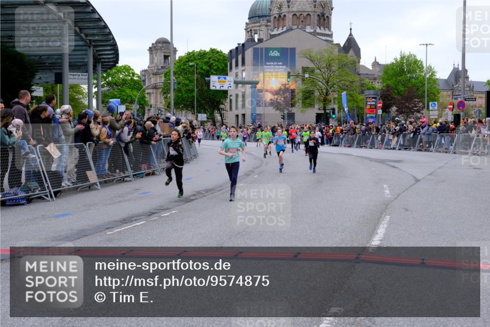 25.04.2026 - Das Zehntel Tim E. http://msf.ph/oto/9574875 25.04.2026 10:52:01 Ziel 5569, 6087, 6352, 6357, 6426, 6869, 7110, 7591, 7628, 7734, 7758, 8015 meine-sportfotos.de