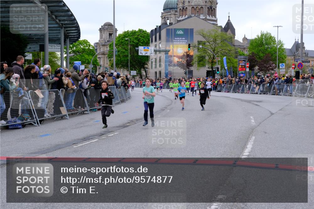 25.04.2026 - Das Zehntel Tim E. http://msf.ph/oto/9574877 25.04.2026 10:52:01 Ziel 5569, 6087, 6352, 6357, 6426, 6869, 7110, 7591, 7628, 7734, 7758, 8015 meine-sportfotos.de