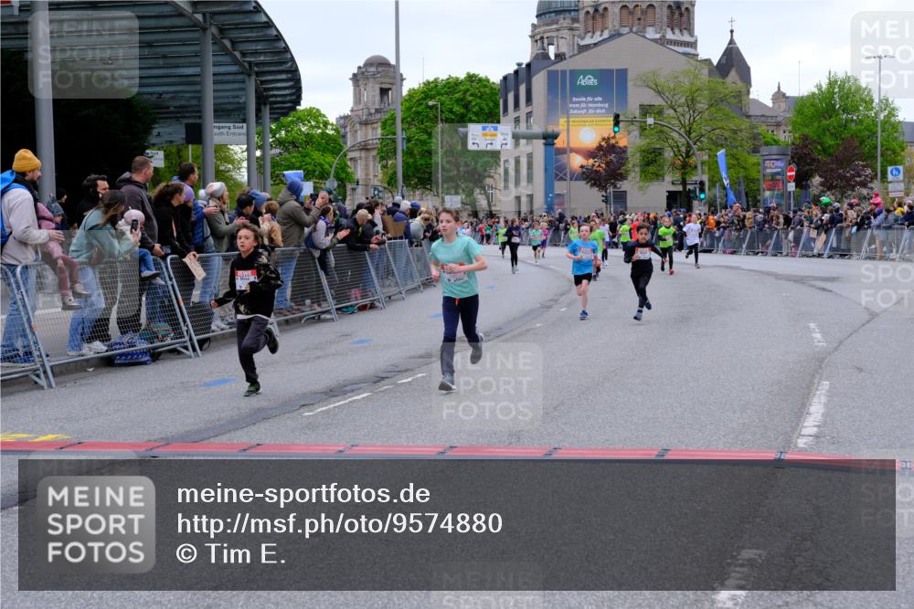 25.04.2026 - Das Zehntel Tim E. http://msf.ph/oto/9574880 25.04.2026 10:52:02 Ziel 5569, 6087, 6352, 6357, 6426, 6752, 6869, 7110, 7305, 7628, 7675, 7734, 7758, 8015 meine-sportfotos.de