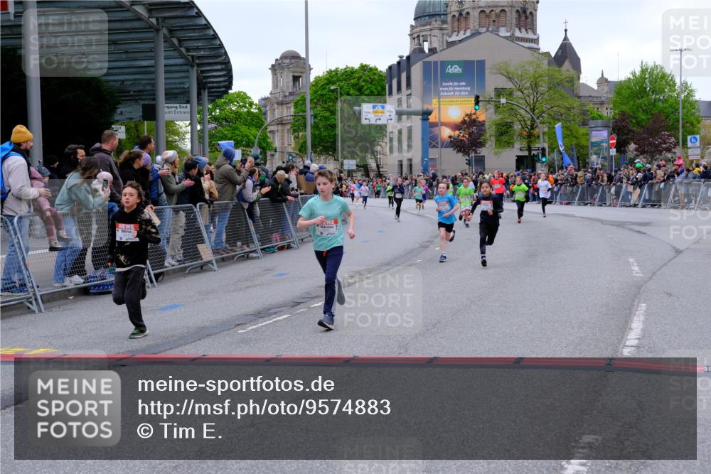 25.04.2026 - Das Zehntel Tim E. http://msf.ph/oto/9574883 25.04.2026 10:52:02 Ziel 5569, 6087, 6352, 6357, 6426, 6752, 6869, 7110, 7305, 7628, 7675, 7734, 7758, 8015 meine-sportfotos.de