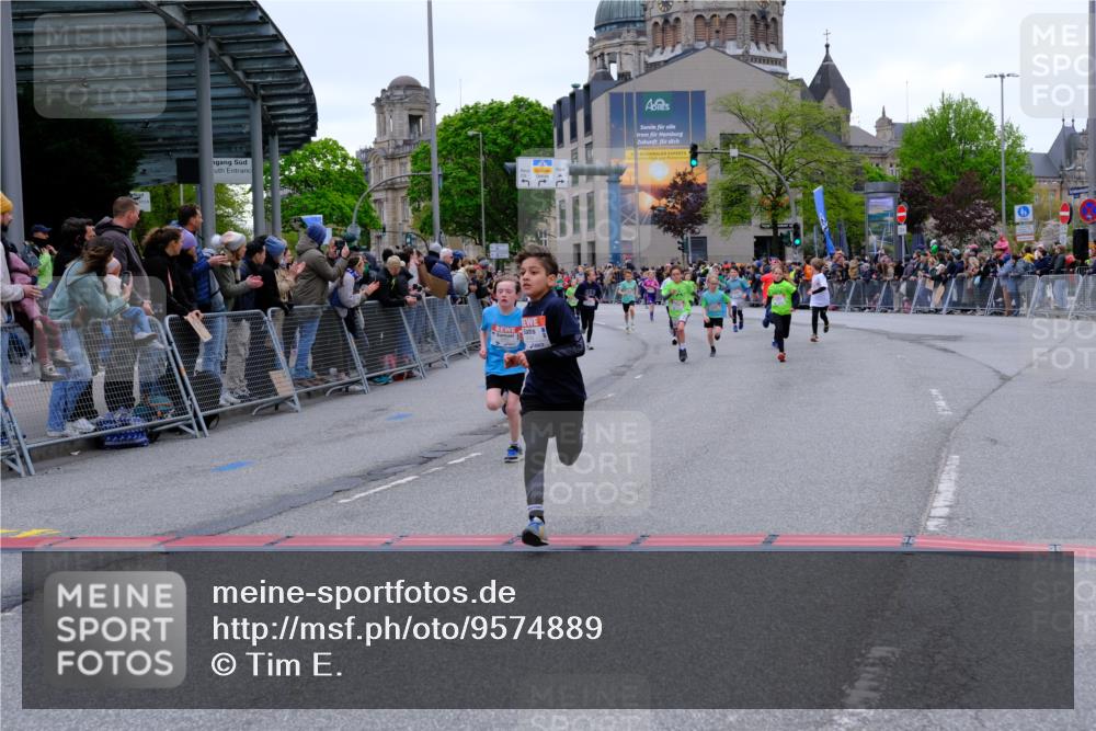 25.04.2026 - Das Zehntel Tim E. http://msf.ph/oto/9574889 25.04.2026 10:52:04 Ziel 5176, 5569, 6087, 6352, 6357, 6426, 6752, 6766, 6869, 7110, 7142, 7305, 7436, 7628, 7675, 7734, 7758, 8015, 8042 meine-sportfotos.de