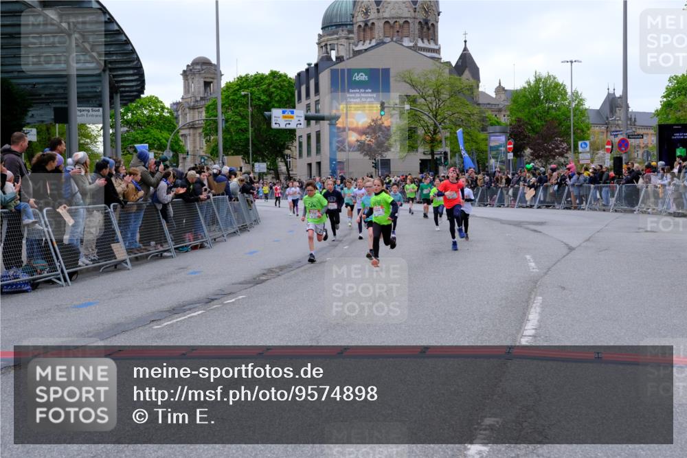 25.04.2026 - Das Zehntel Tim E. http://msf.ph/oto/9574898 25.04.2026 10:52:06 Ziel 5176, 5569, 6009, 6087, 6352, 6357, 6752, 6766, 6869, 7110, 7142, 7305, 7436, 7675, 8015, 8042 meine-sportfotos.de