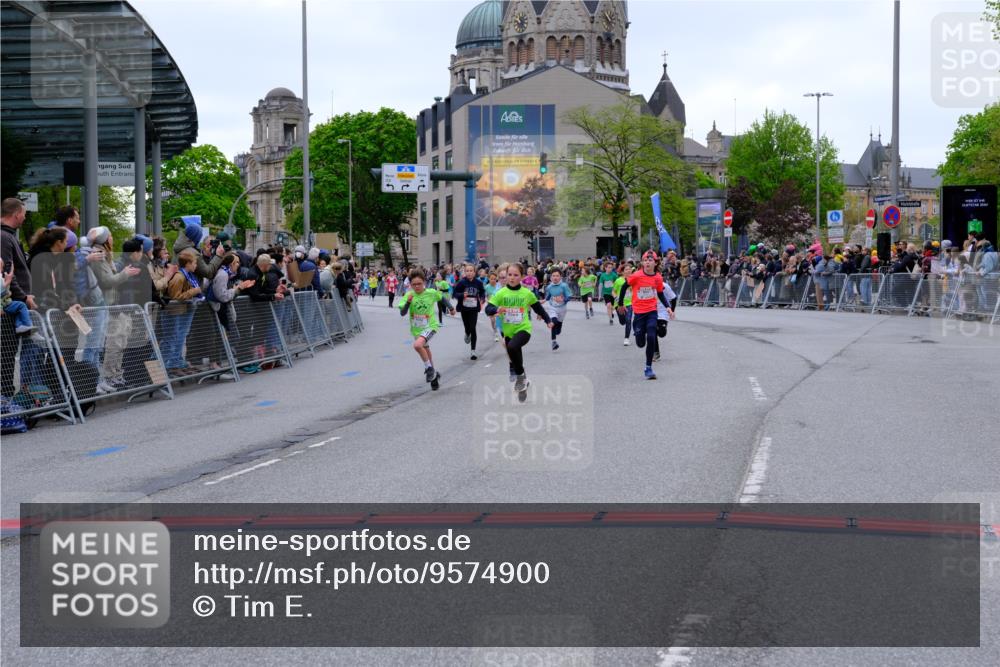 25.04.2026 - Das Zehntel Tim E. http://msf.ph/oto/9574900 25.04.2026 10:52:06 Ziel 5176, 5569, 6009, 6087, 6352, 6357, 6752, 6766, 6869, 7110, 7142, 7305, 7436, 7675, 8015, 8042 meine-sportfotos.de